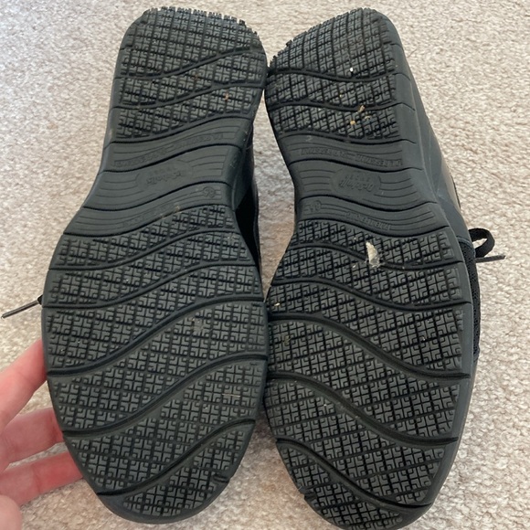 Dr. Scholl’s black work sneaker 8.5M - Picture 2 of 8